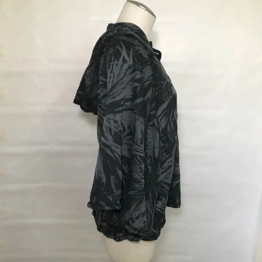 Victoria’s Secret palm tree poncho‎